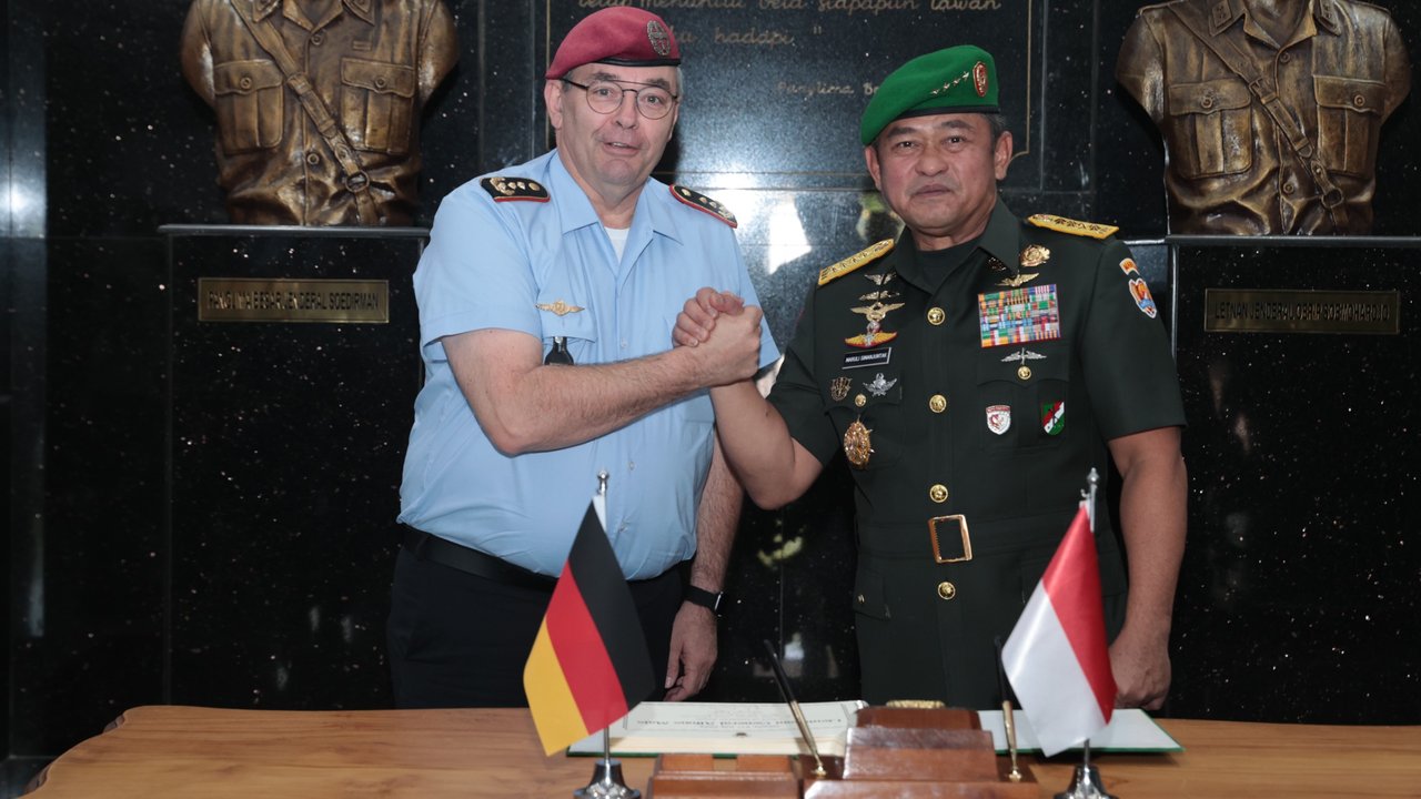 Jenderal Maruli Terima Kunjungan Kasad Jerman
