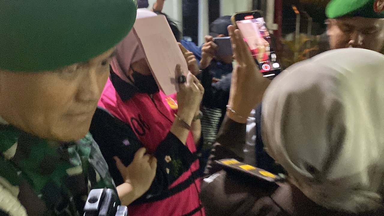 Perempuan Manager Bank Pelat Merah Tilap Dana Nasabah hingga Rugikan Negara Rp17 Miliar