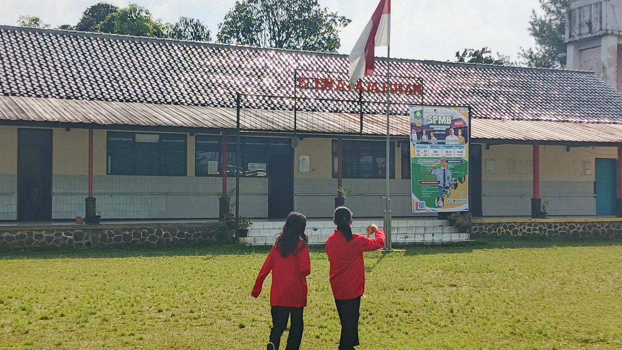 Dua Siswi SLB Pajajaran 'Terusir'