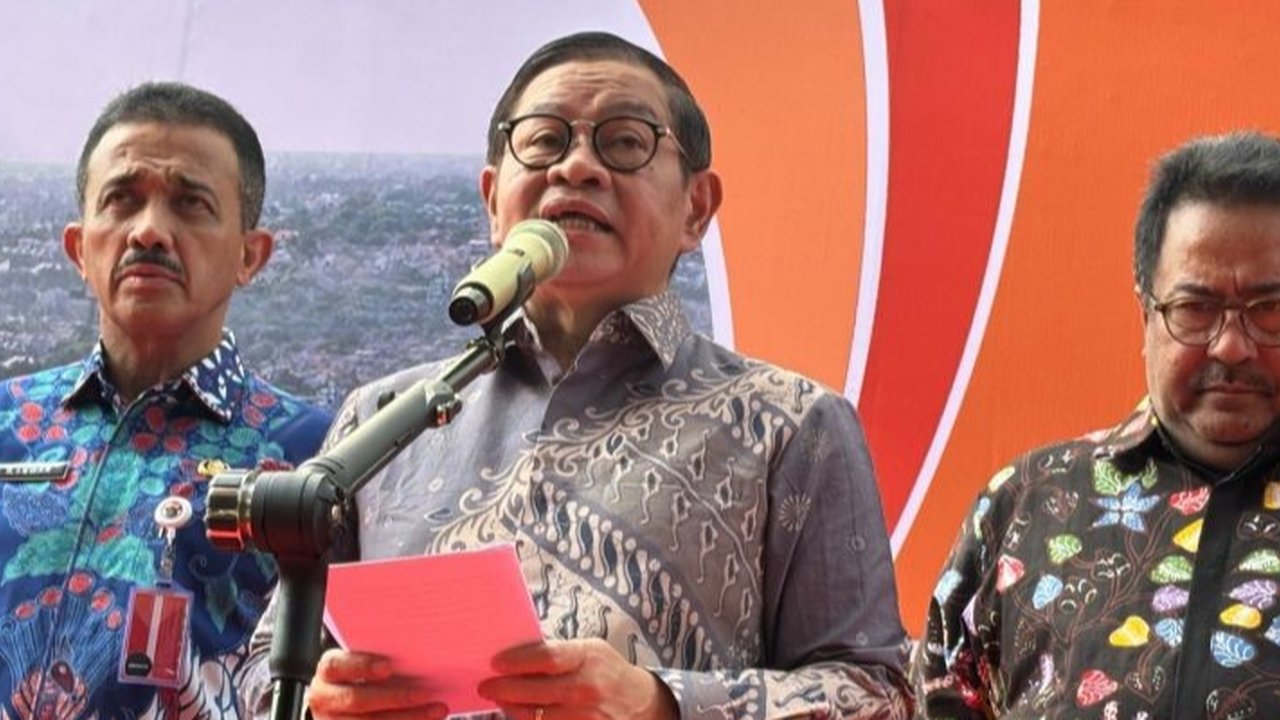 Gubernur DKI Jakarta, Pramono Anung Wibowo, meminta Satpol PP dan kepolisian mencegah tawuran, khususnya setelah insiden di Manggarai yang melibatkan senjata tajam dan mengakibatkan korban.