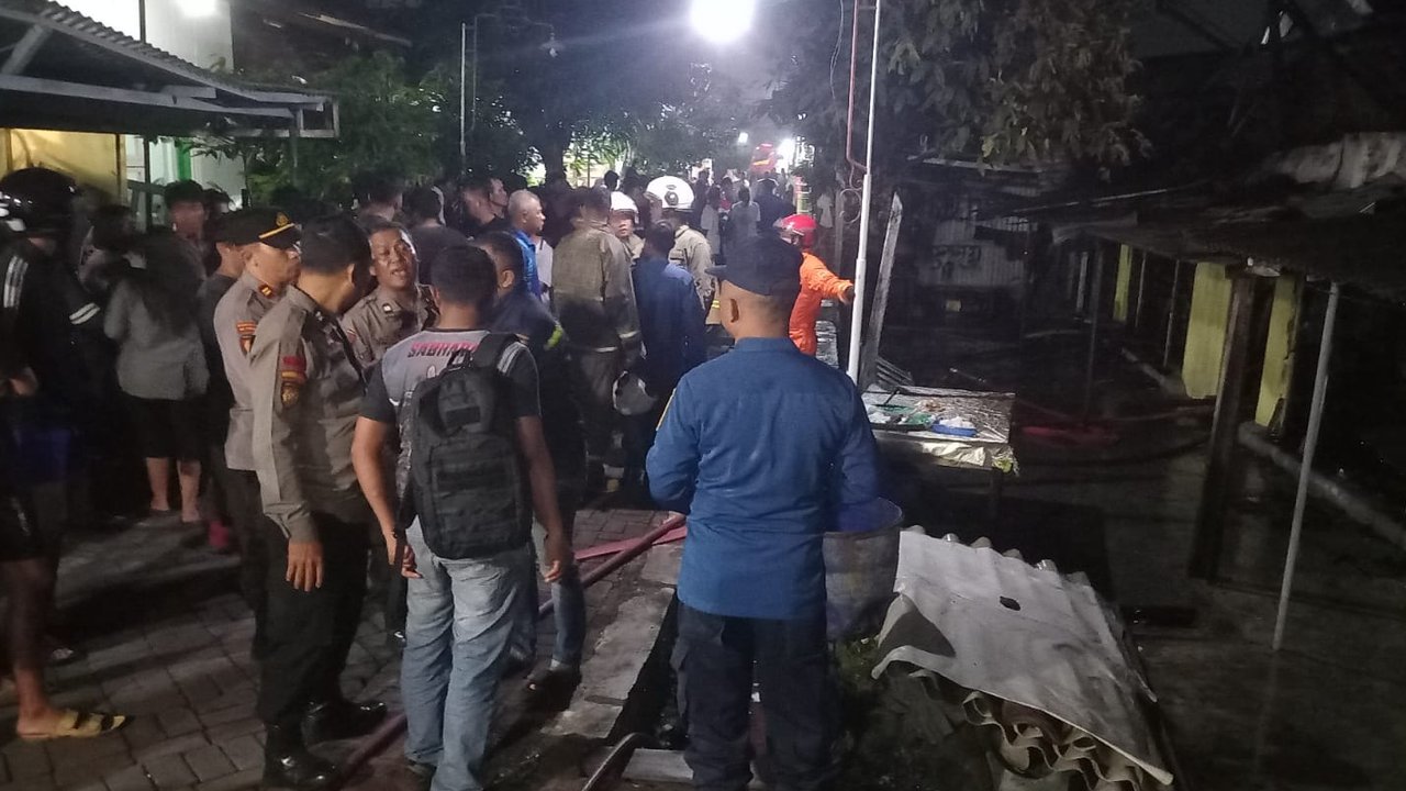 1 Keluarga tewas saat tidur pulas karena rumahnya kebakaran di semarang