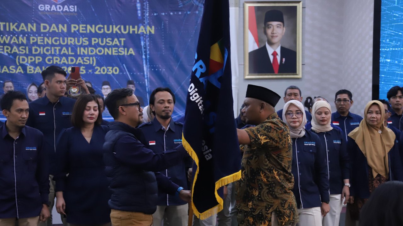Dave Laksono Lantik Pengurus DPP GRADASI 2025–2030, Tegaskan Komitmen DPR RI