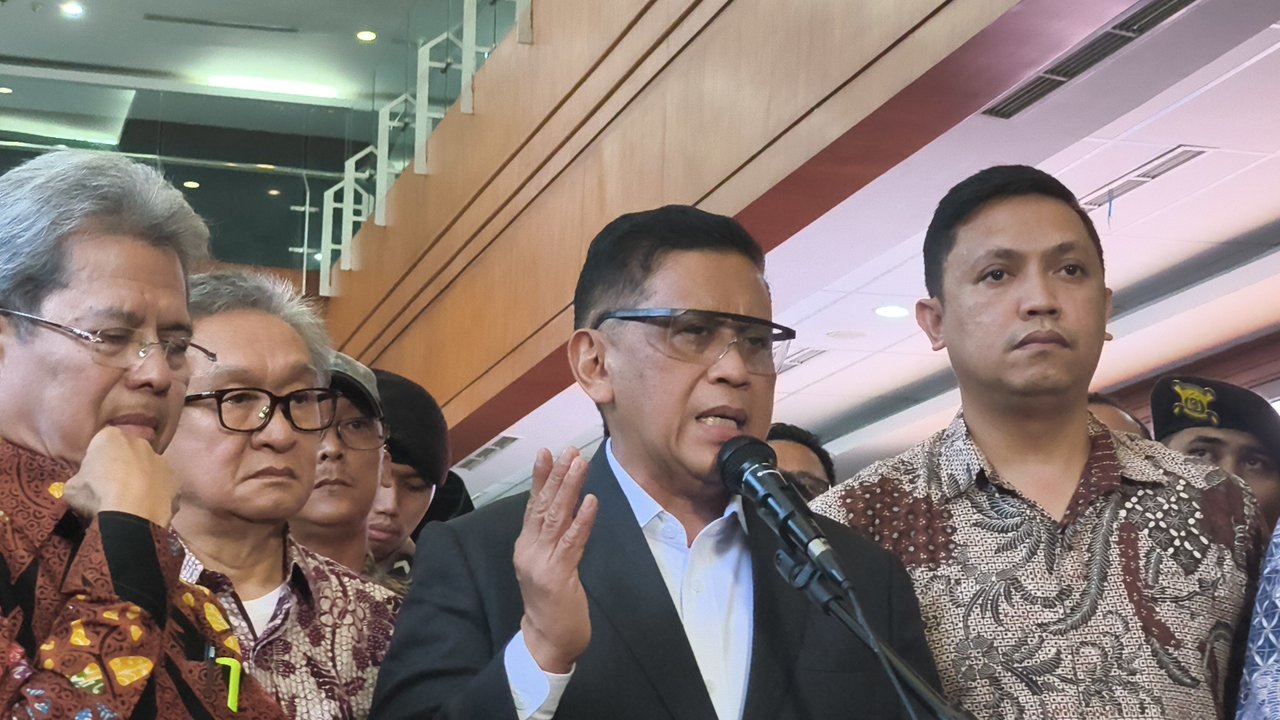 Sekjen PDIP Hasto Kristiyanto usai sidang vonis