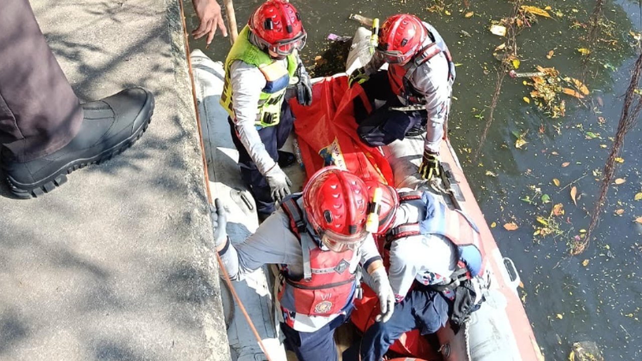 Diduga Epilepsi Kambuh, Pemuda Tewas Tercebur di Kali Cengkareng