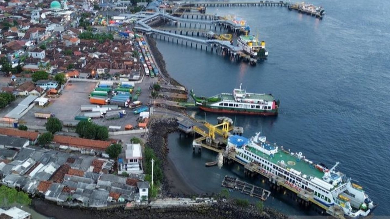 Khofifah Kirim Surat ke Menhub: Minta Tambah Kapal Layani Penyeberangan Ketapang-Gilimanuk