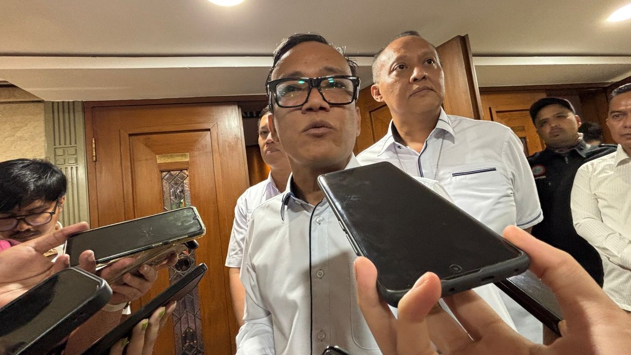 Jumlah Pekerja di-PHK Naik Drastis, Wamenaker: Kondisi Dunia Tidak Baik-Baik Saja