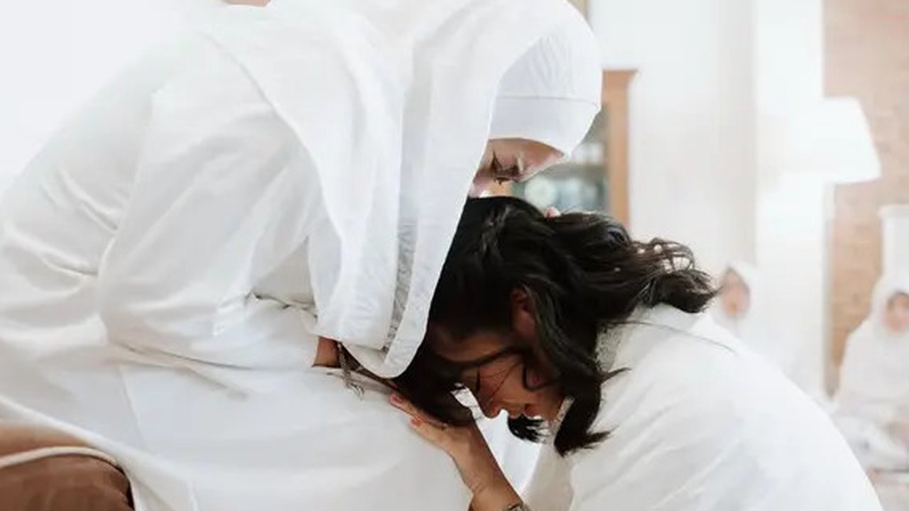 Foto Pengajian Jelang Pernikahan Anak Ikke Nurjanah