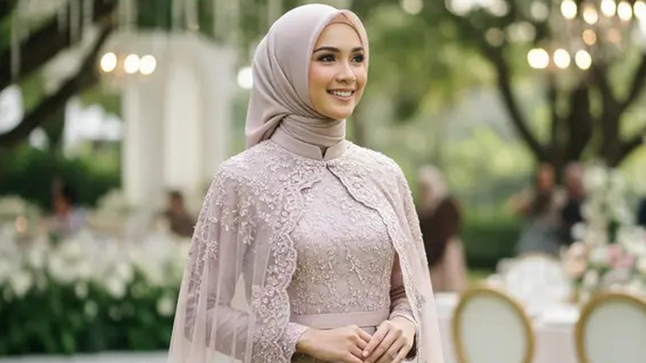 Gamis Brokat Pesta Pernikahan Terbaik 2025. Foto: Gemini