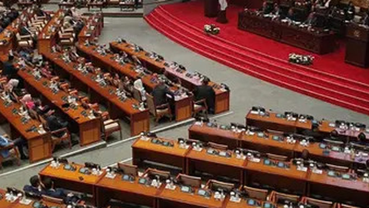 Belum Satu Suara, Parpol di DPR Sedang Simulasi Pemilihan Kepala Daerah Lewat DPRD