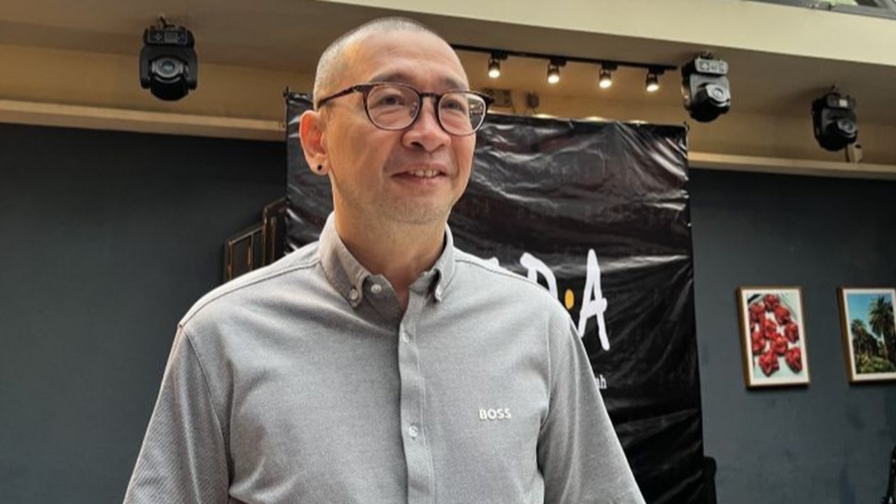 Pengamat sepak bola, Coach Justin, memprediksi Direktur Teknik (Dirtek) PSSI selanjutnya kemungkinan besar berasal dari Belanda, mengingat kecocokan budaya dan sinergi dengan tim pelatih saat ini.