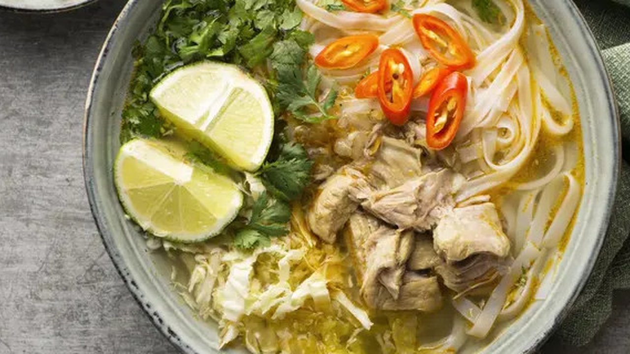 Soto Ayam (created by AI)