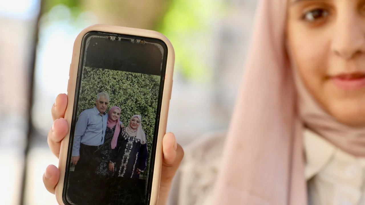 Sadisnya Tentara Israel Bunuh Ayah dan Anak di Depan Keluarganya, Lalu Mengejek Ucapkan