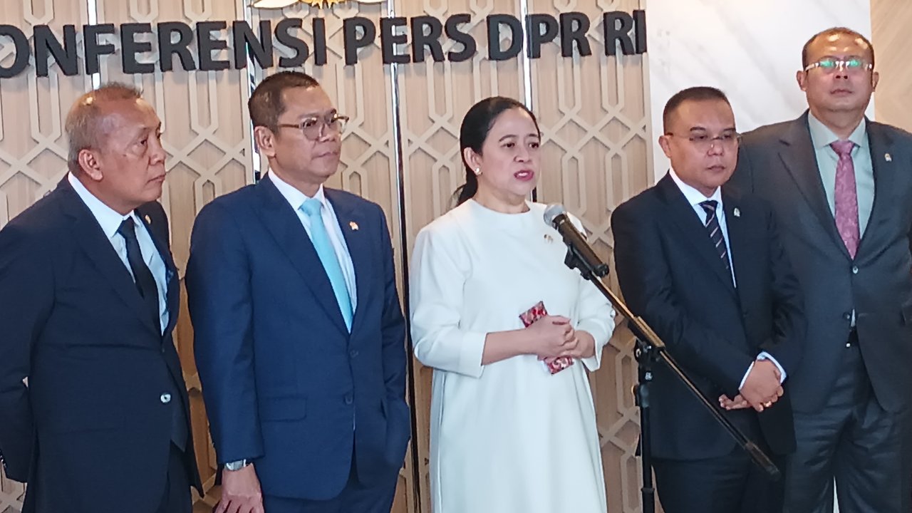 Ketua DPR Puan Maharani dan Pimpinan DPR