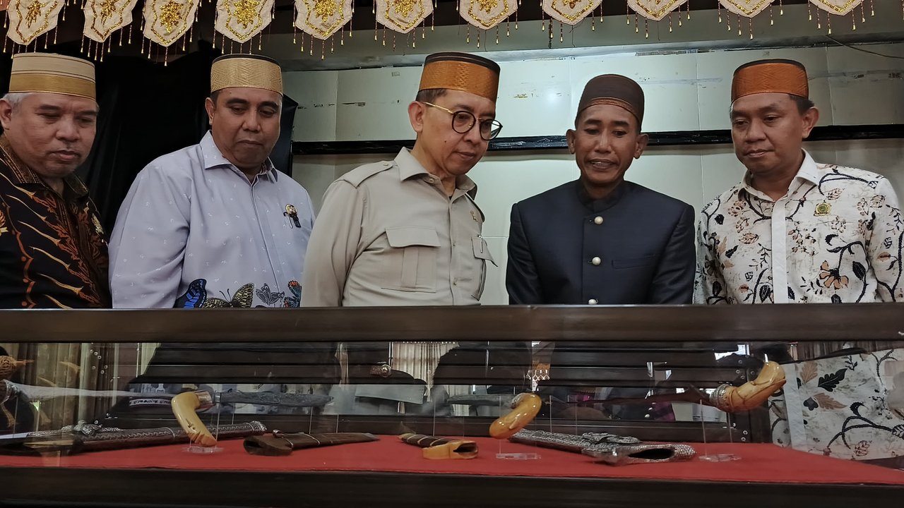 Fadli Zon menghadiri Festival Gau Maraja Leang-leang di Baruga A Kantor Bupati Maros