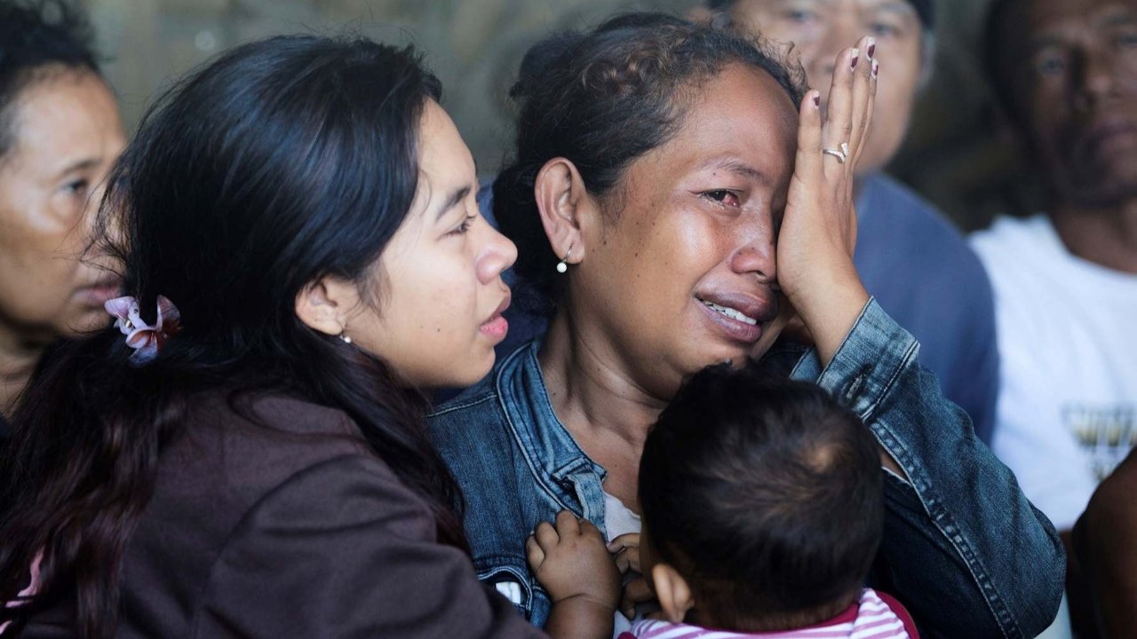 Tragedi kapal tenggelam di Selat Bali.