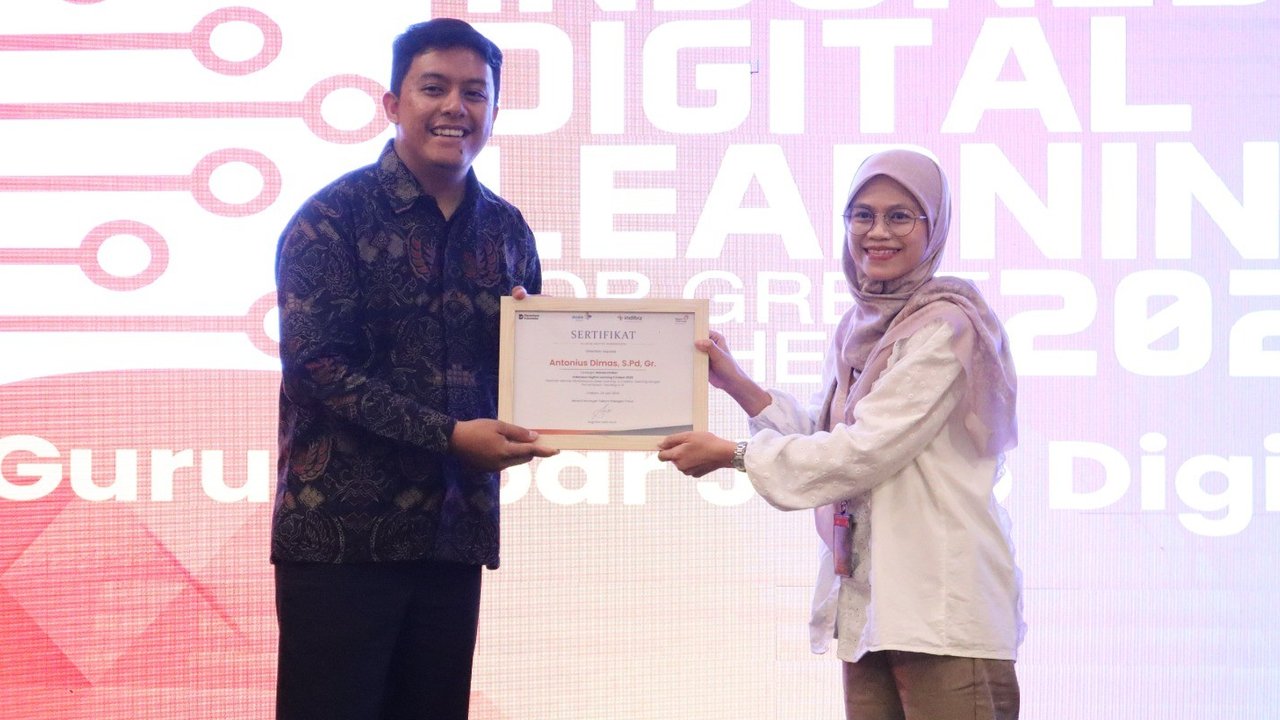 Telkom Dukung Digitalisasi 5 Sekolah Menengah Atas/Kejuruan di Ciayumajakuning
