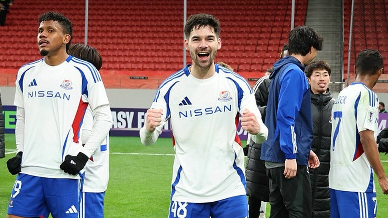 Aksi Sandy Walsh di Yokohama F. Marinos 2025. (Instagram/sandywalsh).