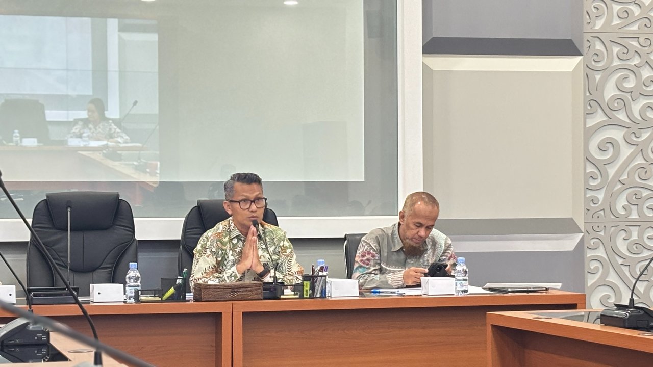 Juru Bicara Kemenperin, Febri Hendri Antoni Arief