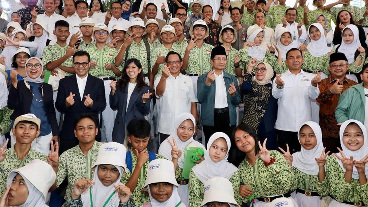 Mendagri Teken Nota Kesepahaman Rencana Aksi Implementasi PP Tunas di Era Digital