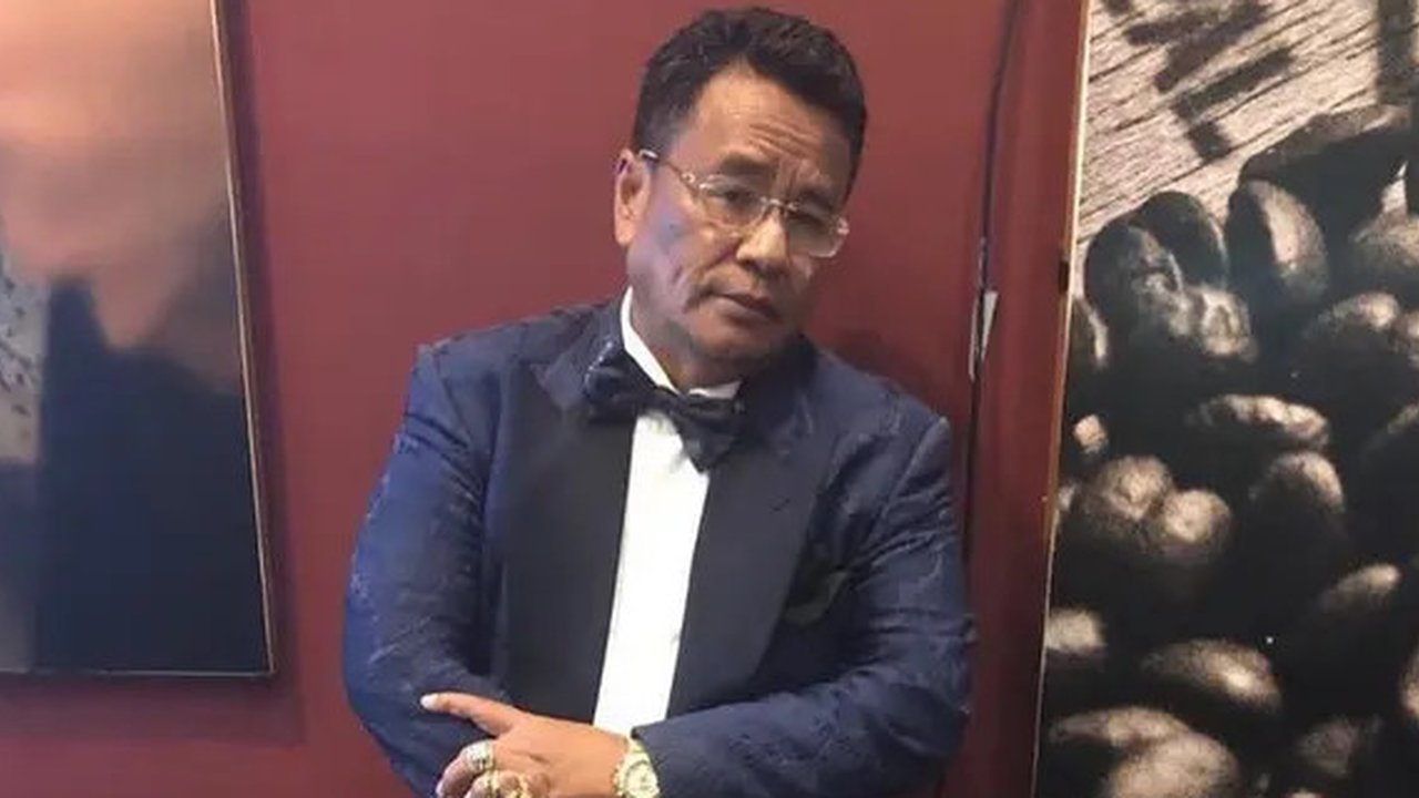 VIDEO: Hotman Emosi PPATK Blokir Rekening Nganggur 