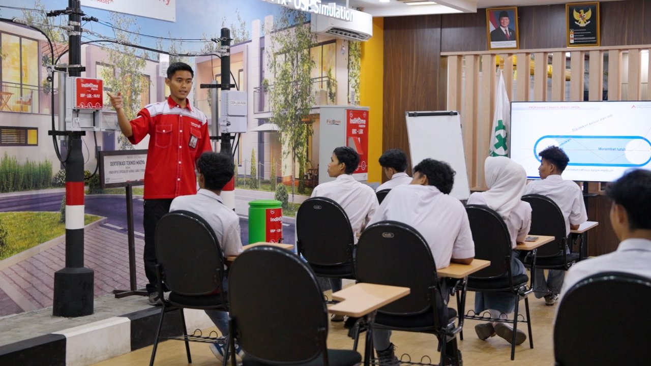 Fiber Academy Telkom Akses Luncurkan Kelas Industri Digital Bagi Siswa dan Guru