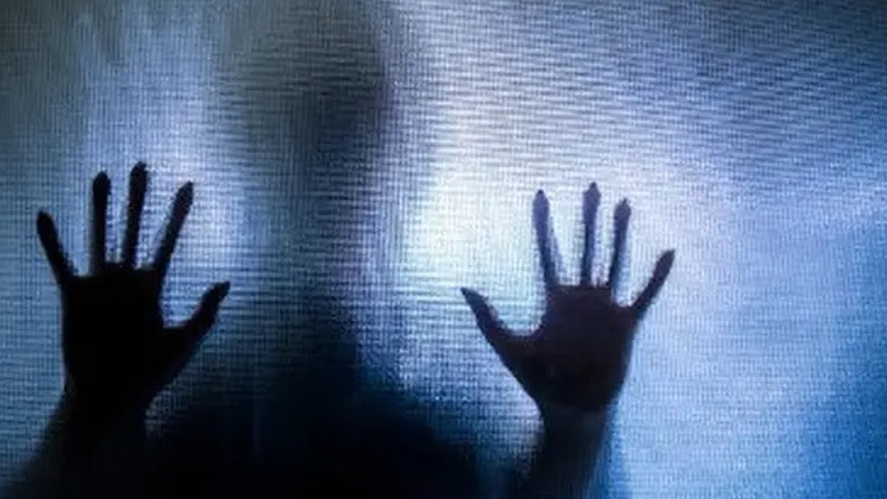 Dosen di Tasikmalaya Diduga Lecehkan Mahasiswi, Pegang Pinggul hingga Ajak ke Hotel