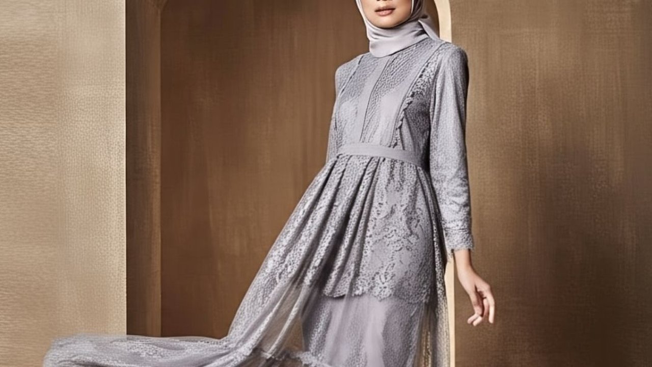 Ilustrasi Model Gamis Brokat Warna Abu-Abu Kombinasi