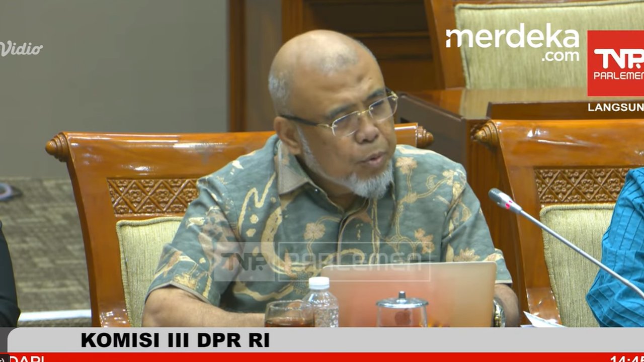 VIDEO: Patrialis Akbar Tegas, Jadi Hakim Konstitusi Bebannya Berat 