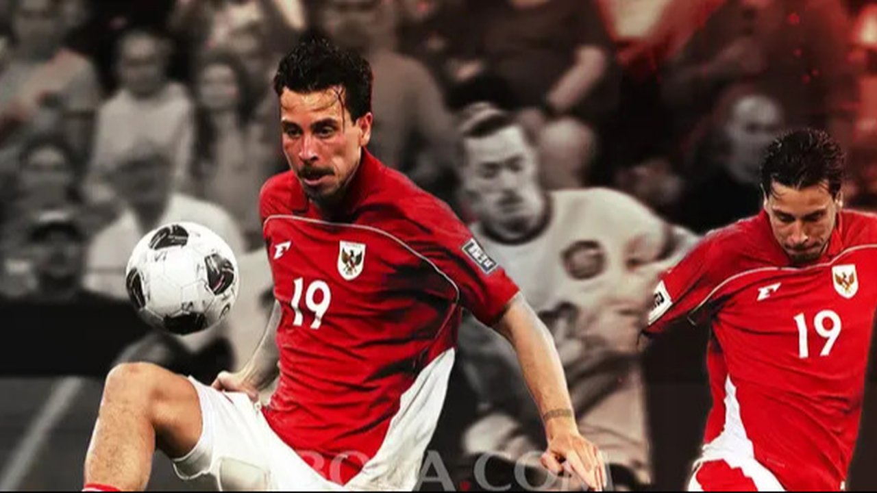 Timnas Indonesia - Aksi Thom Haye saat menghadapi Australia (Bola.com/Adreanus Titus)