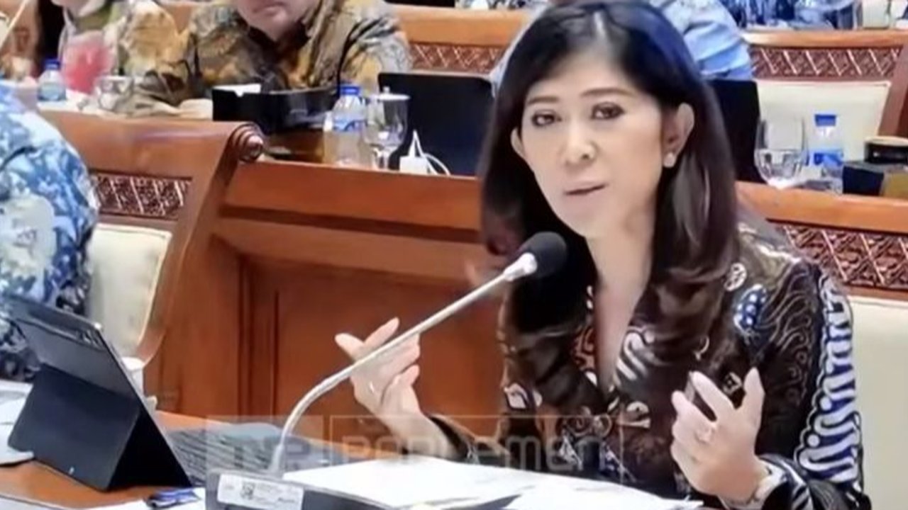 Pelibatan Swasta dalam Pemerataan Akses Internet sedang Dikaji Menkomdigi