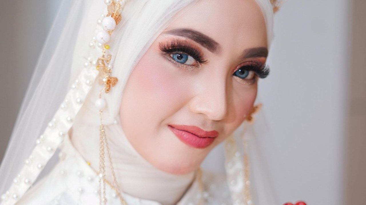 Ilustrasi pengantin perempuan dengan pakaian putih