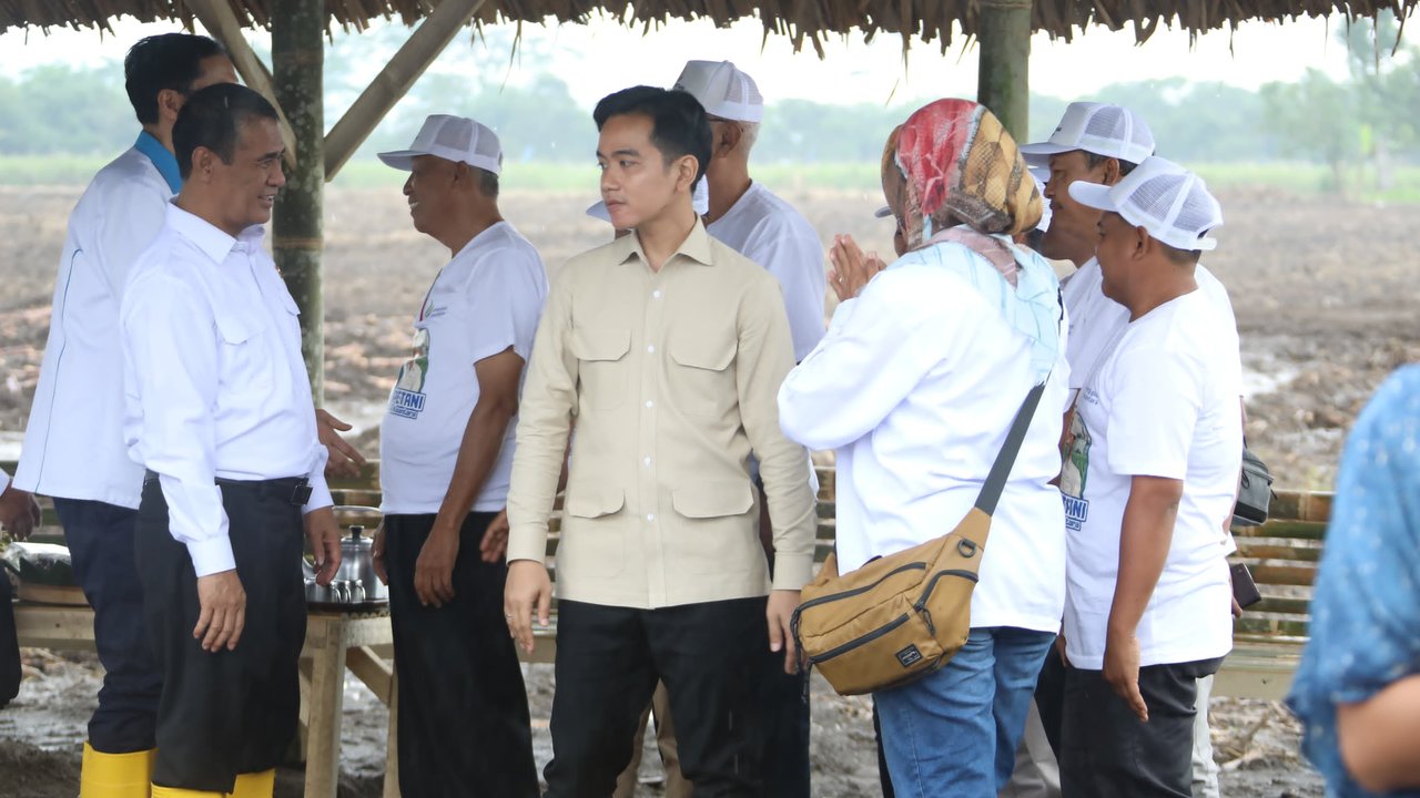 Bernasib Sama dengan Effendi Simbolon, Gibran Guyon Dipecat dari PDIP