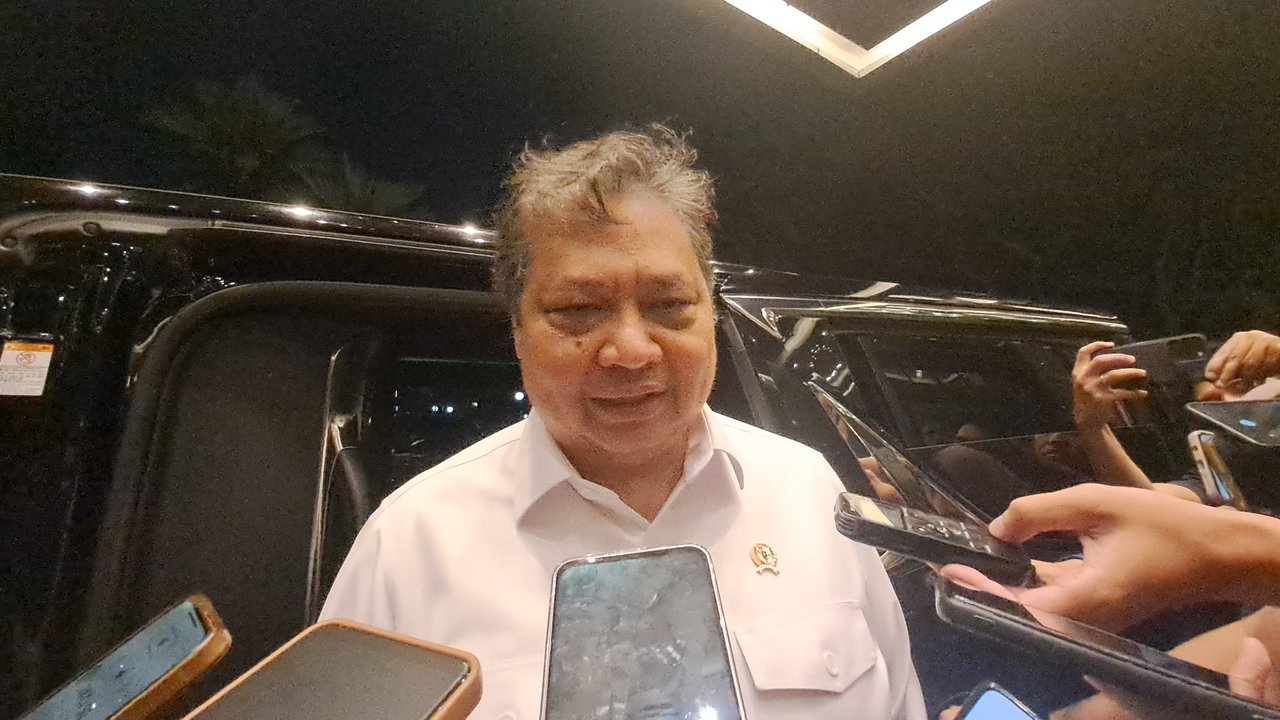 Menko Airlangga Berangkat ke AS untuk Negosiasi Kenaikan Tarif Impor Trump