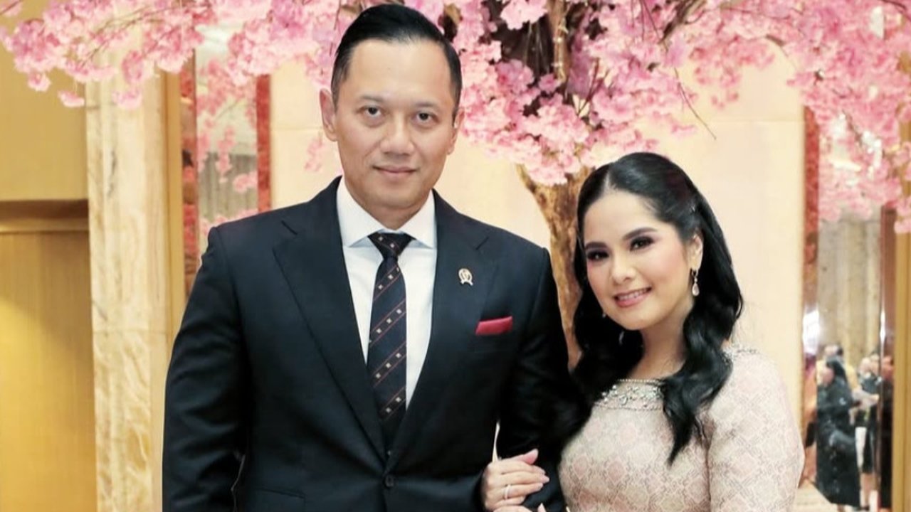 9 Outfit Istri Menteri ala Annisa Pohan, Elegan dan Berkelas