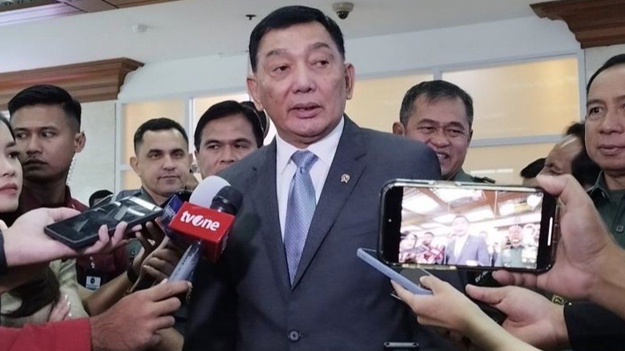 Kementerian Pertahanan akan mengelola pengadaan BBM TNI secara terpusat guna mengatasi tunggakan triliunan rupiah ke Pertamina dan meningkatkan transparansi.