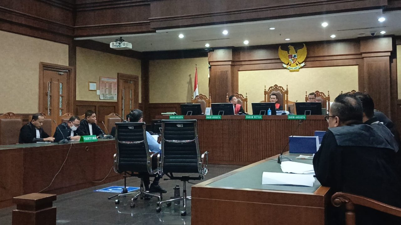 Bacakan Pleidoi, Tom Lembong Singgung Perjalanan Kasusnya: Saya Gabung ke Oposisi, Saya Terancam Dipidana