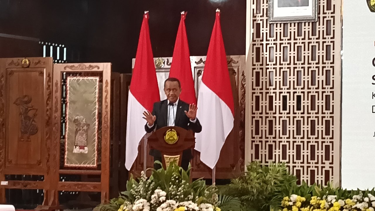 Kabar Gembira dari Menteri Bahlil: Produksi Minyak RI Juni 2025 Lampaui Target APBN