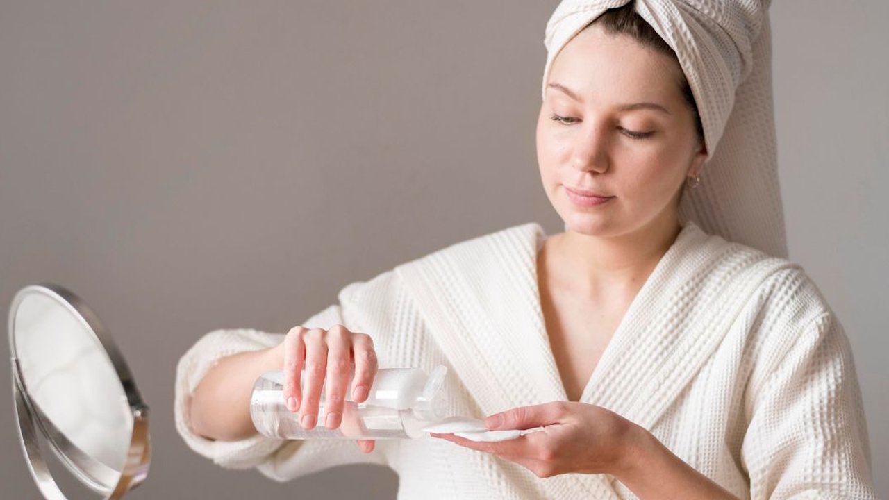 Ilustrasi Merawat Kulit