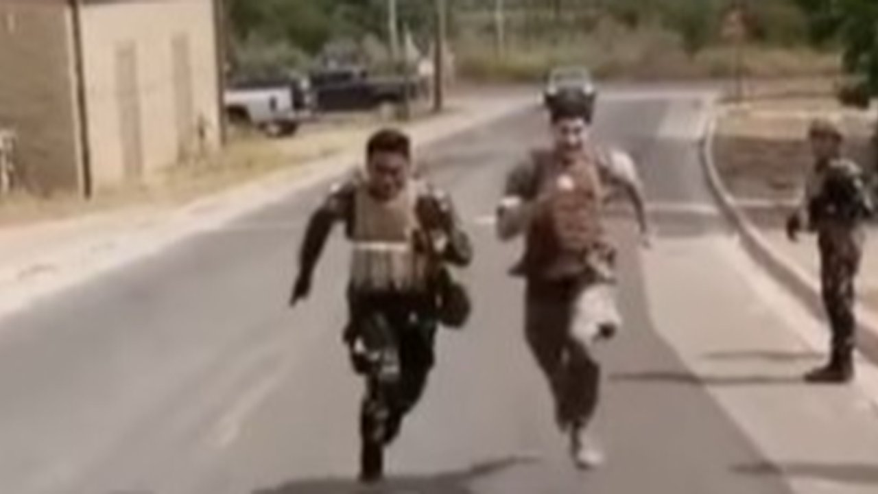 Sambil Bawa Beban, Marinir Indonesia Ungguli Marinir Amerika saat Adu Lari Tanjakan 100 Meter