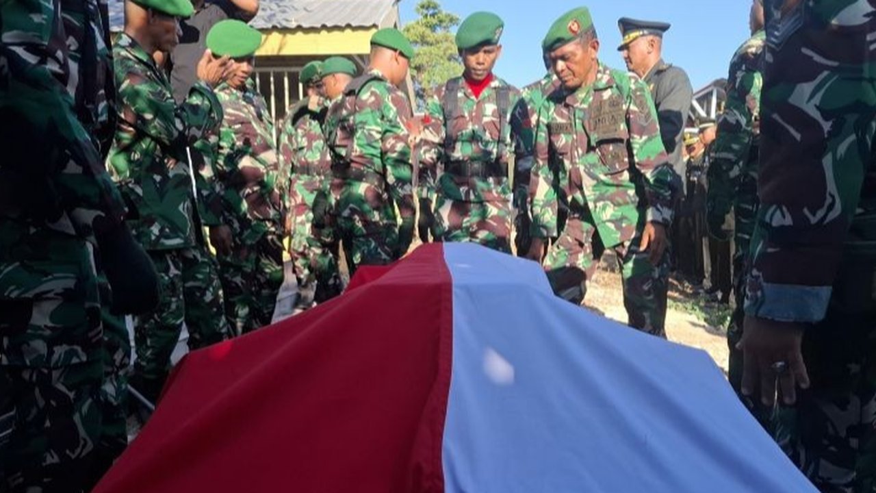 Kepala Staf Brigif 21 Komodo meminta kesabaran publik terkait Kasus Prada Lucky yang meninggal dunia, karena penyelidikan masih berlangsung oleh Denpom.