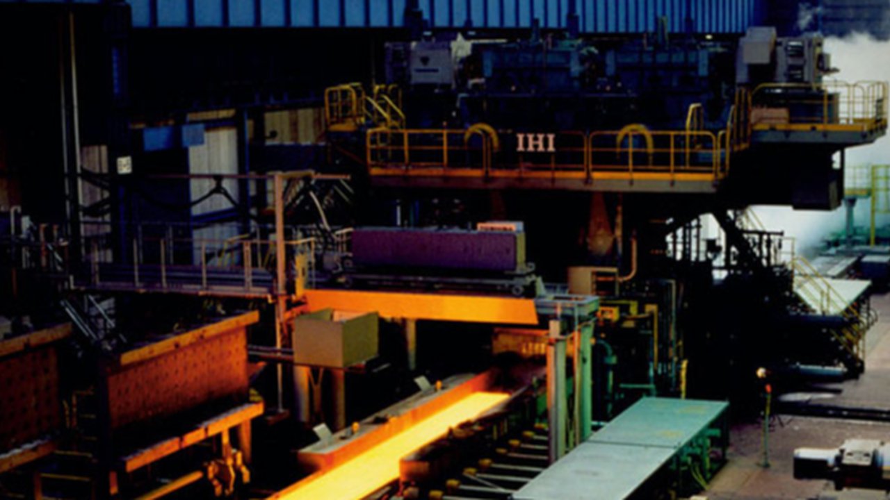 Pabrik Baja Terbesar di AS Meledak, 2 Orang Tewas dan 10 Terluka