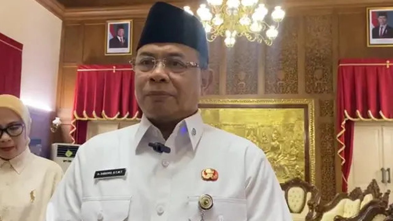 VIDEO: Respons Bupati Pati Sudewo Dilempari Sandal & Botol Pendemo Emosi Tuntut Mundur