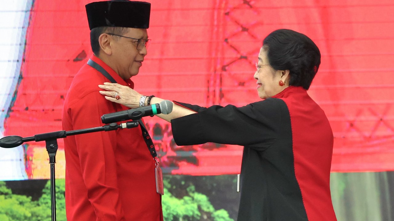 Megawati Kembali Lantik Hasto Kristiyanto Jabat Sekjen PDIP