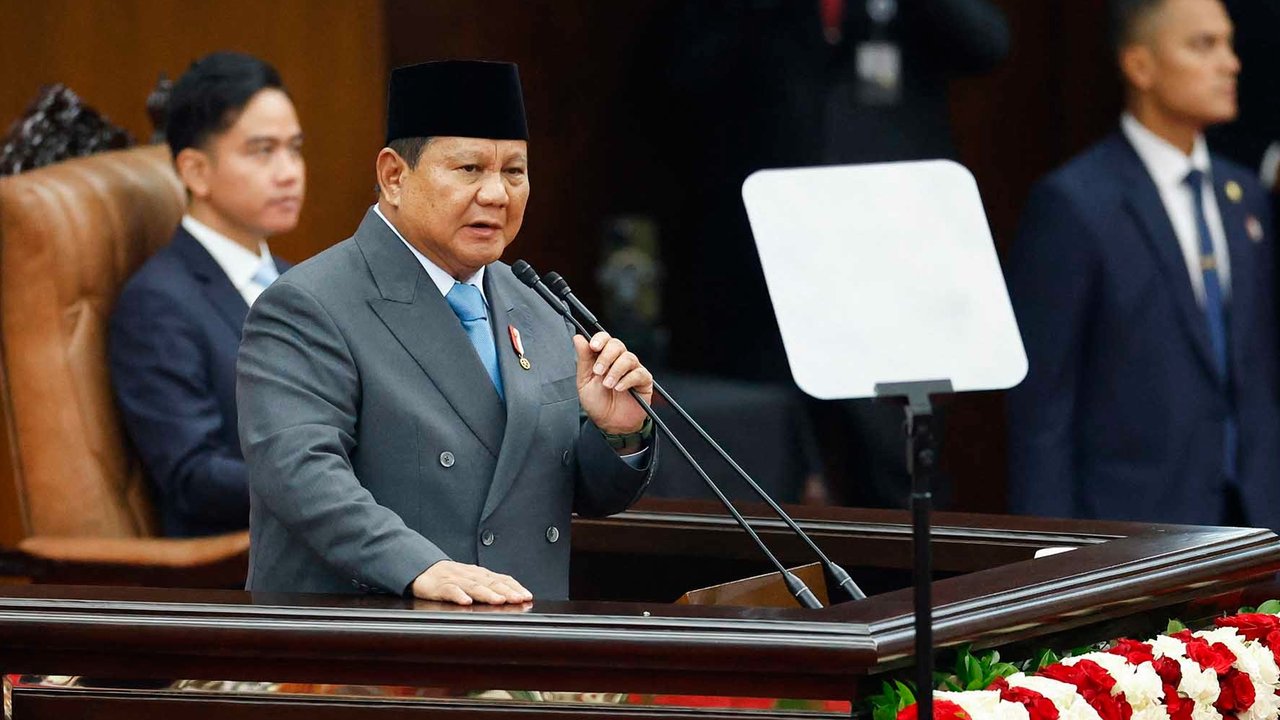 Standing Applause, Prabowo Bakal Sikat Jenderal TNI-Polri Bekingi Tambang Ilegal!