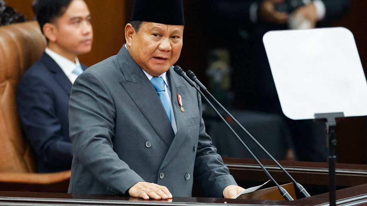 Presiden Prabowo Subianto menyampaikan pidato kenegaraan dalam Sidang Tahunan MPR RI dan Sidang Bersama DPR-DPD RI Tahun 2025 di Gedung Nusantara, Kompleks Parlemen, Jakarta, Jumat (15/8/2025).