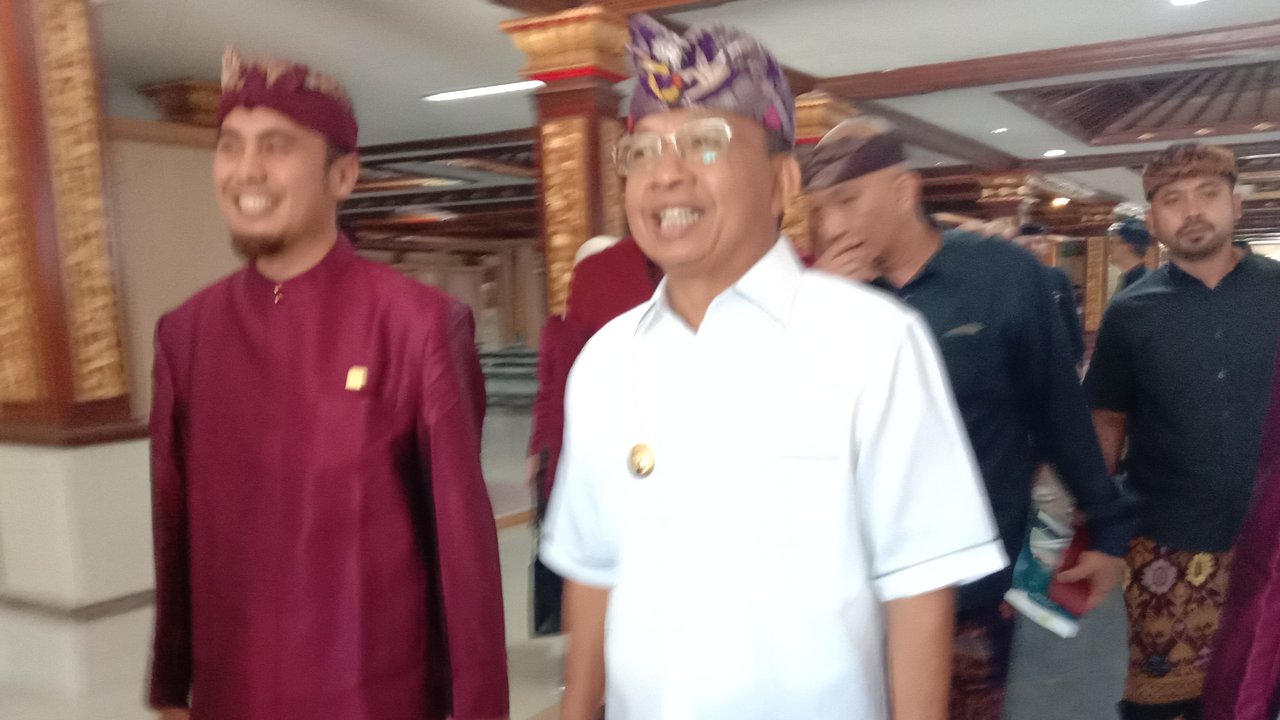 Gubernur Bali, I Wayan Koster