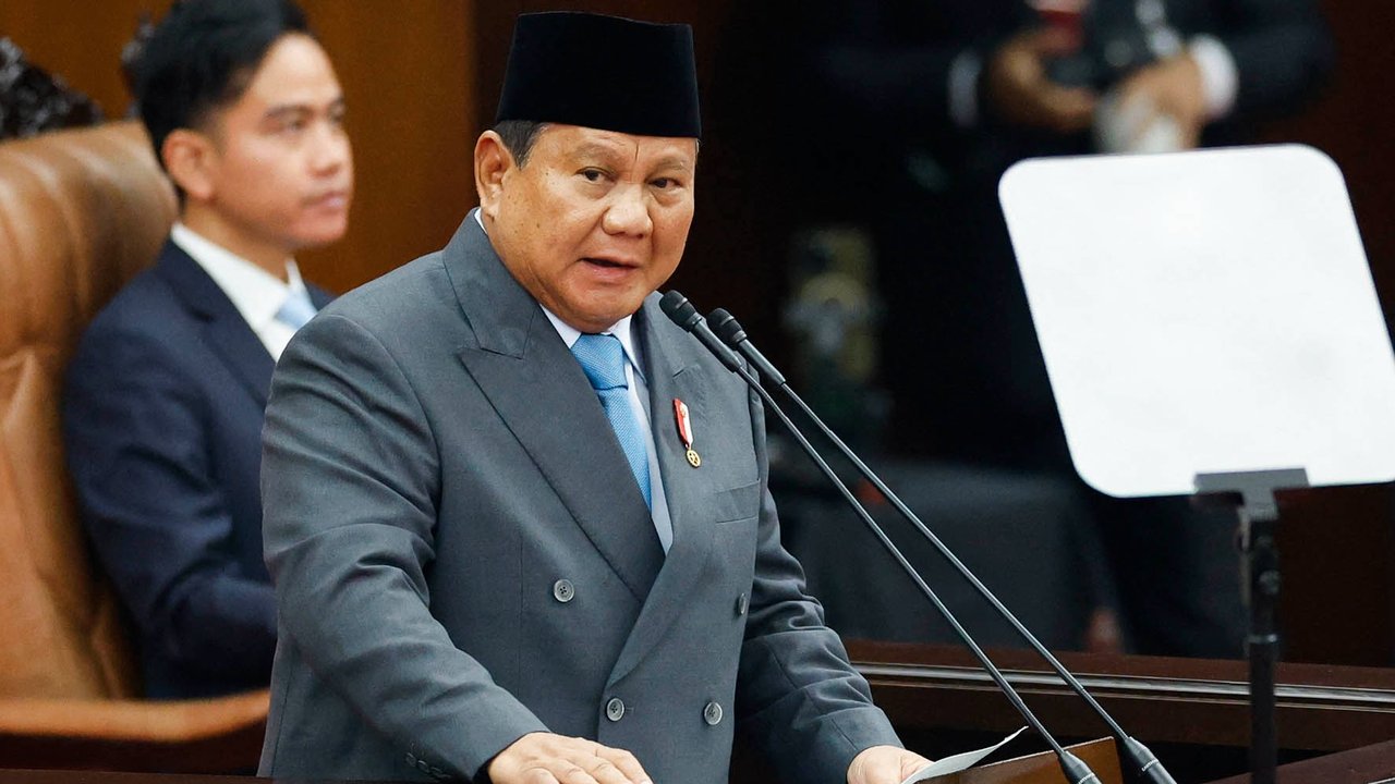 Presiden Prabowo Subianto  menyampaikan pidato kenegaraan dalam Sidang Tahunan MPR RI dan Sidang Bersama DPR-DPD RI Tahun 2025 di Gedung Nusantara, Kompleks Parlemen, Jakarta, Jumat (15/8/2025).