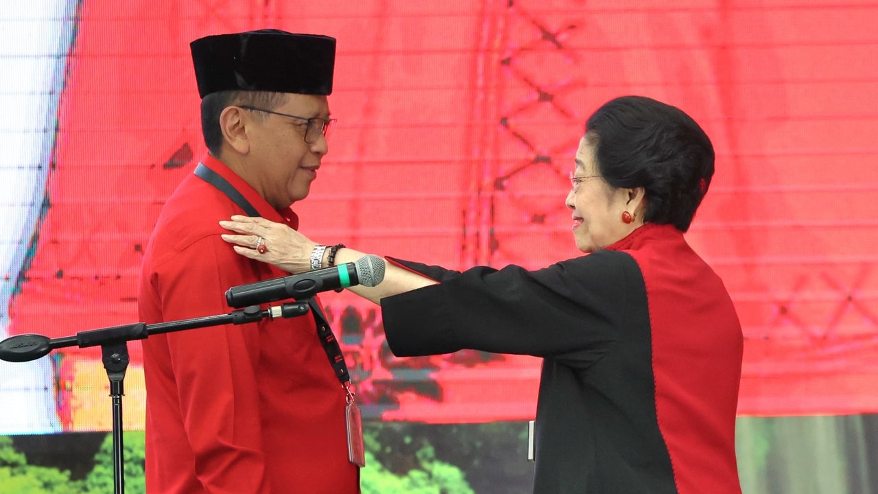 Megawati Lantik Sekjen PDIP Hasto Kristiyanto