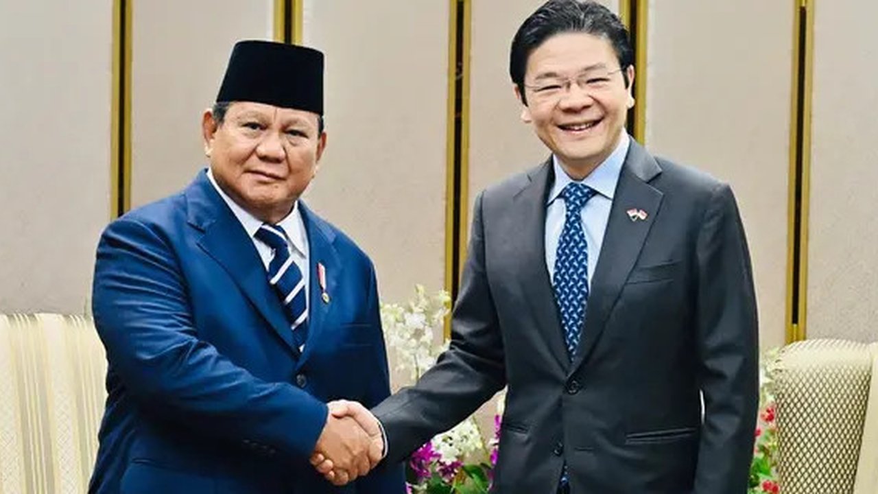 Presiden Prabowo Subianto melakukan pertemuan bilateral dengan Perdana Menteri (PM) Singapura, Lawrence Wong, Senin (16/6/2025). (Biro Pers Sekretariat Presiden)