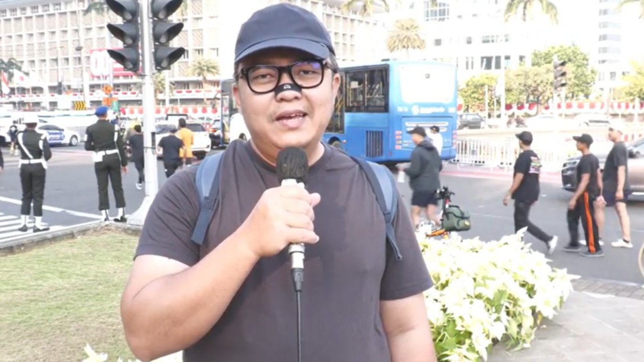 Warga Antusias Saksikan Kemeriahan HUT ke-80 RI, Jalanan Lancar Tak Ada Kemacetan